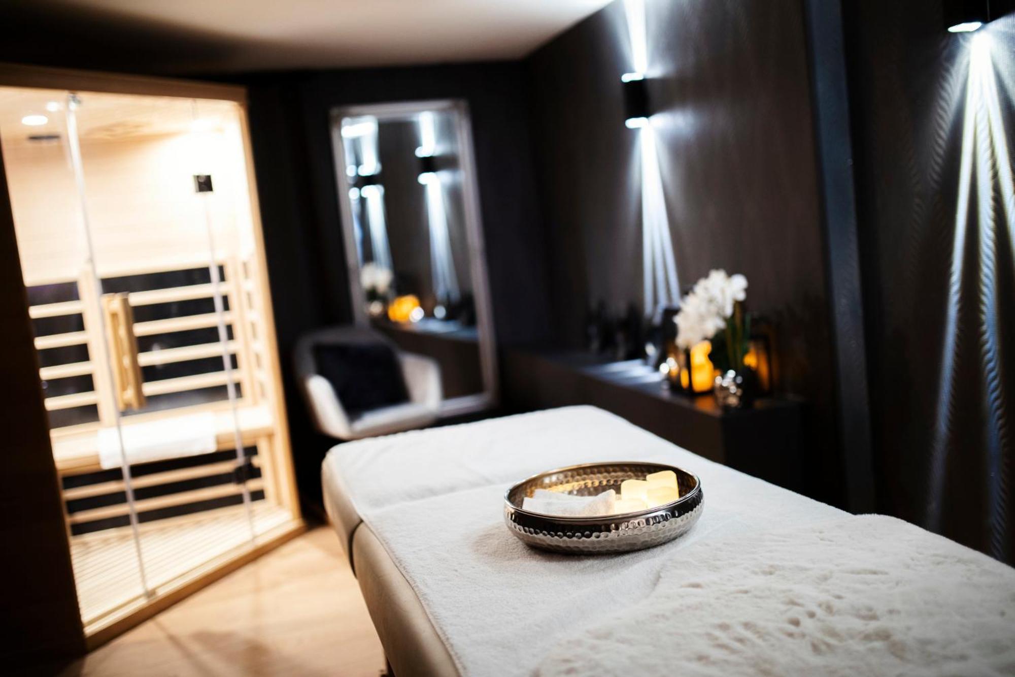 Hedone Suite De Luxe Et Spa Privatif Нанси Экстерьер фото